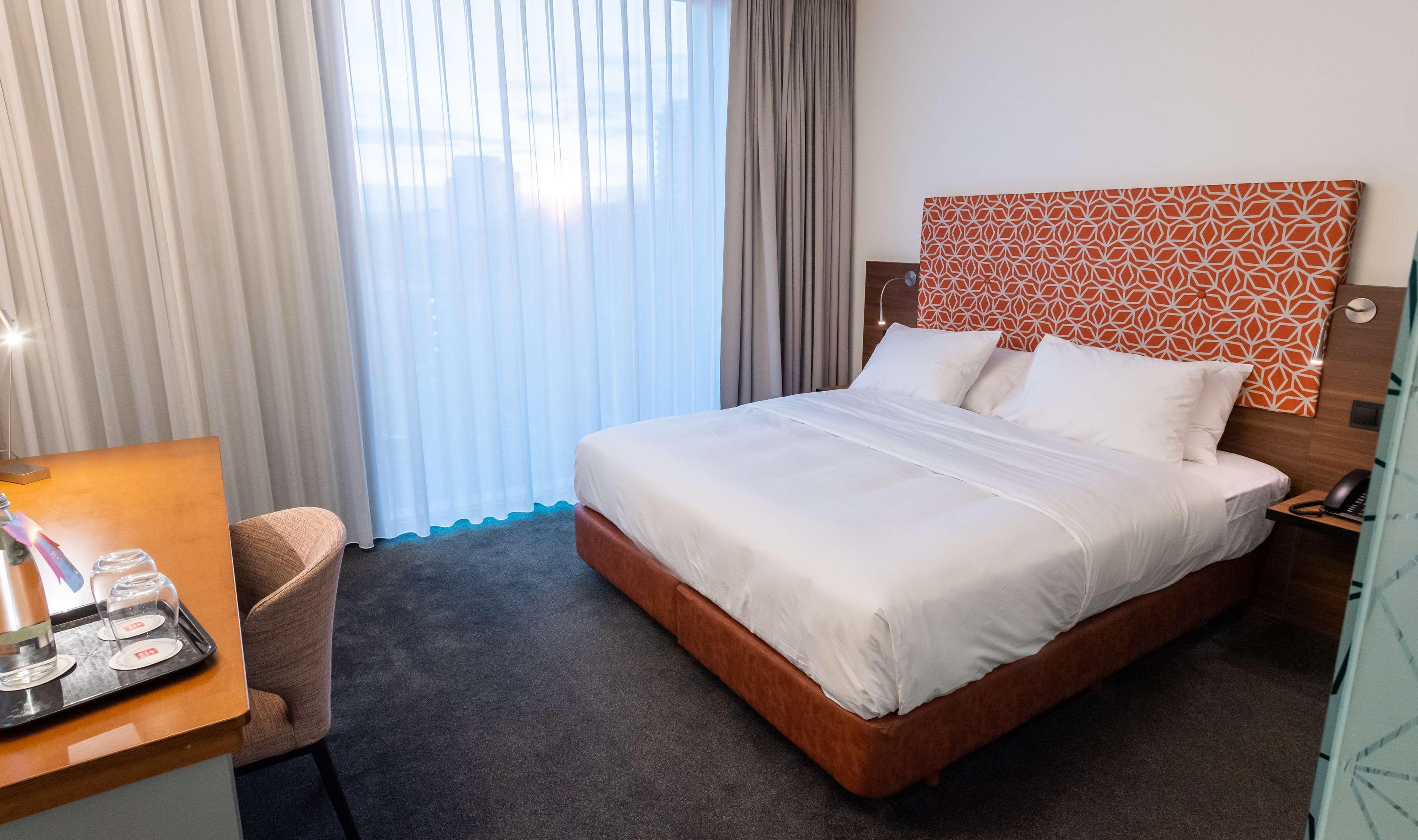 Doubletree By Hilton Frankfurt Niederrad Hotel Frankfurt am Main Ngoại thất bức ảnh