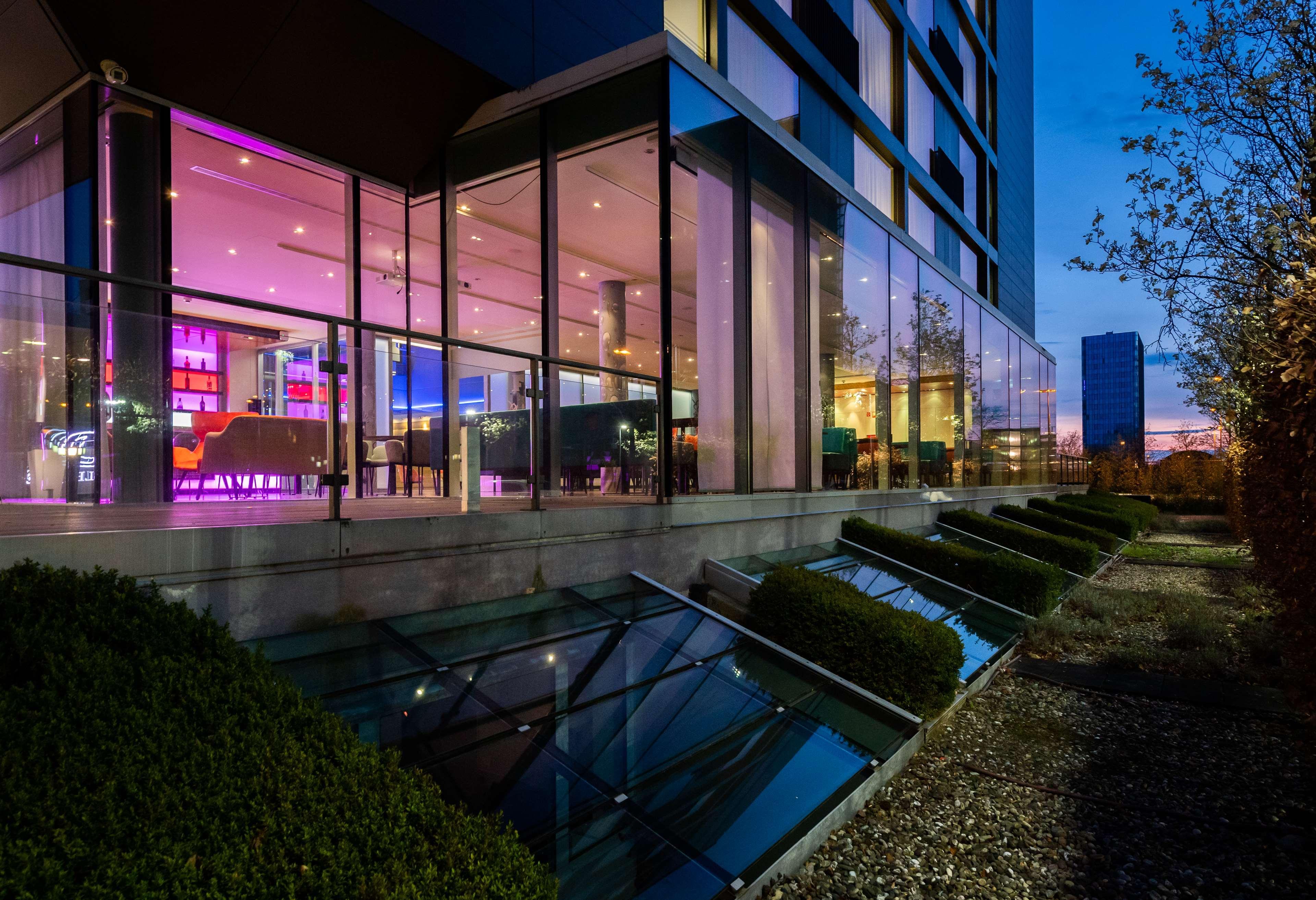 Doubletree By Hilton Frankfurt Niederrad Hotel Frankfurt am Main Ngoại thất bức ảnh