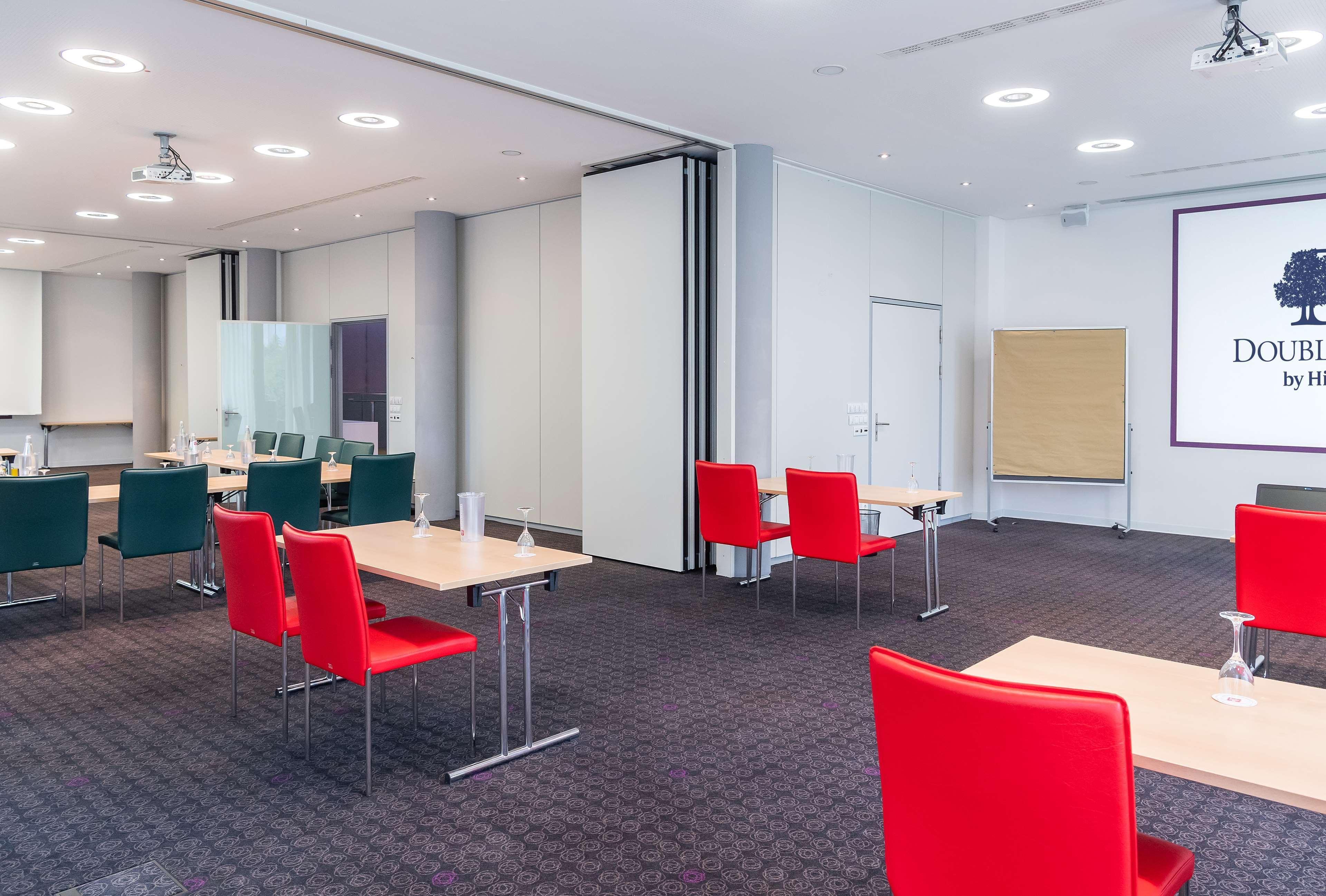 Doubletree By Hilton Frankfurt Niederrad Hotel Frankfurt am Main Ngoại thất bức ảnh