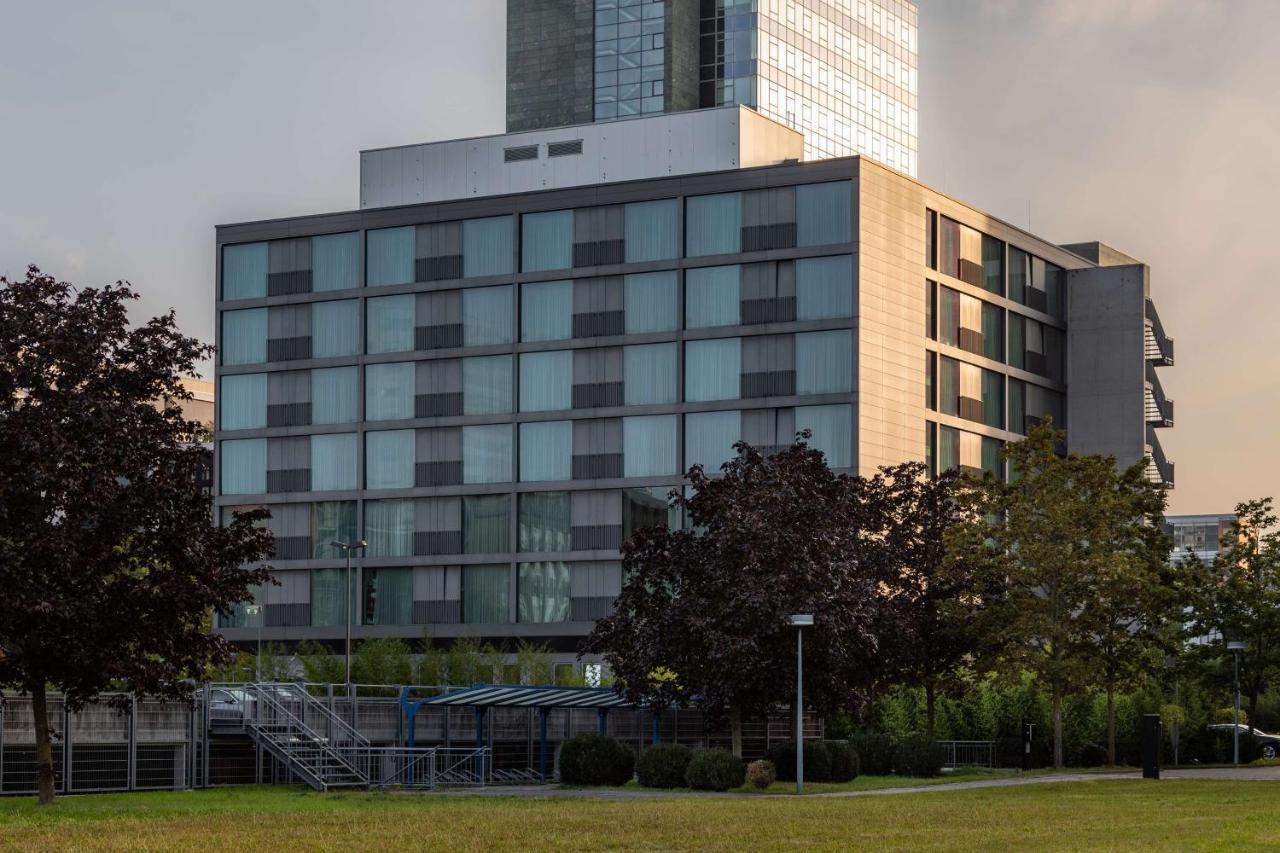 Doubletree By Hilton Frankfurt Niederrad Hotel Frankfurt am Main Ngoại thất bức ảnh