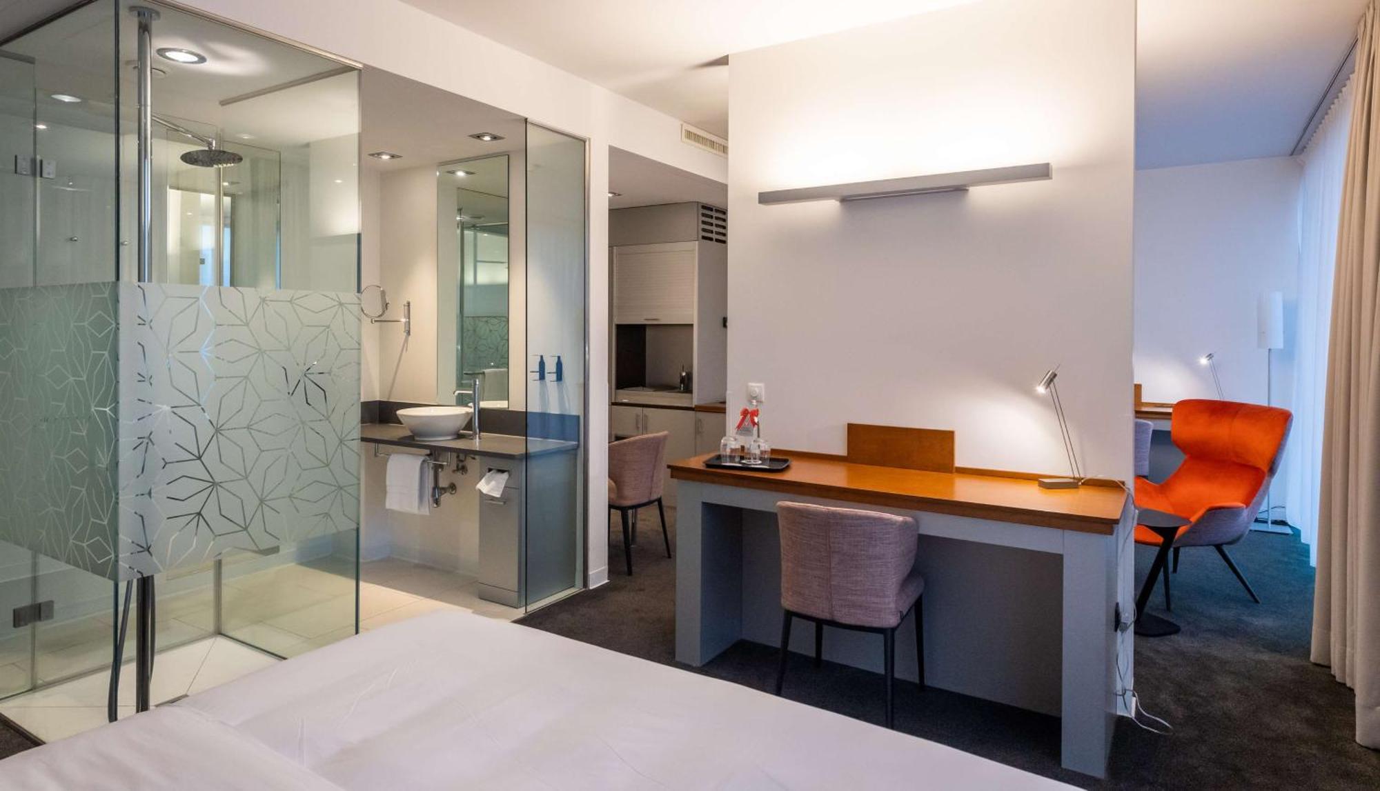 Doubletree By Hilton Frankfurt Niederrad Hotel Frankfurt am Main Ngoại thất bức ảnh