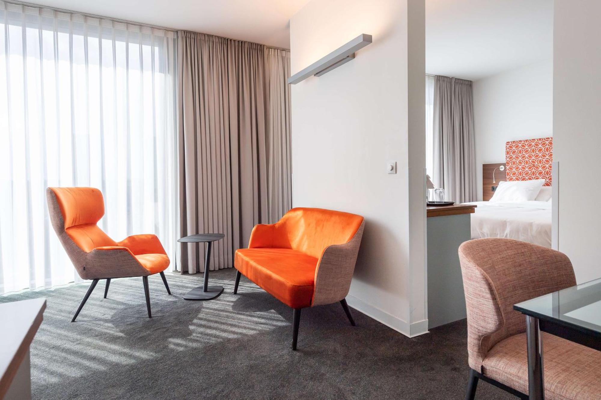 Doubletree By Hilton Frankfurt Niederrad Hotel Frankfurt am Main Ngoại thất bức ảnh