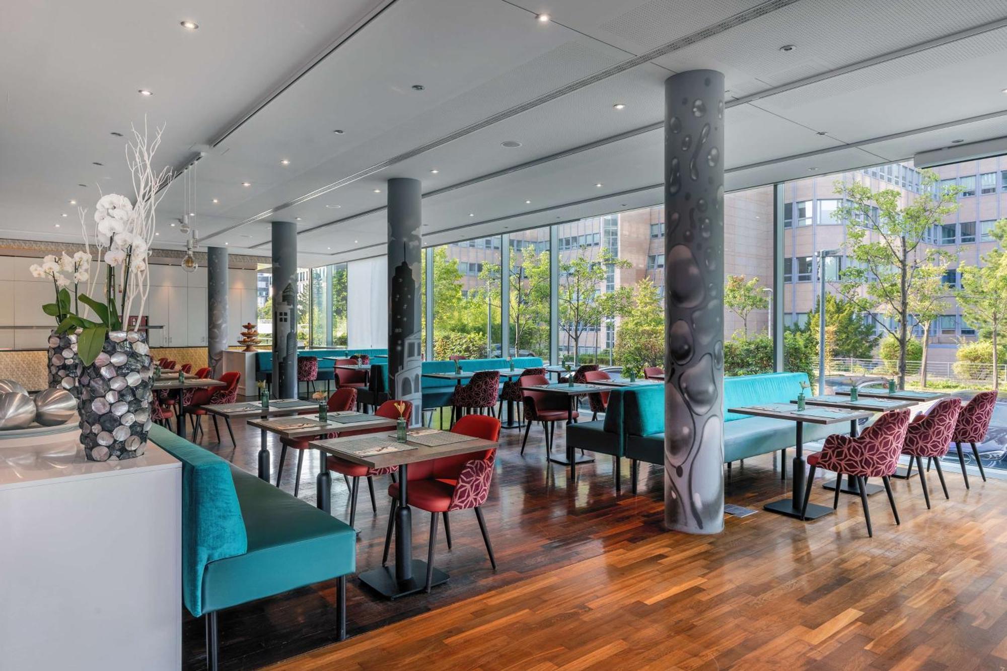 Doubletree By Hilton Frankfurt Niederrad Hotel Frankfurt am Main Ngoại thất bức ảnh