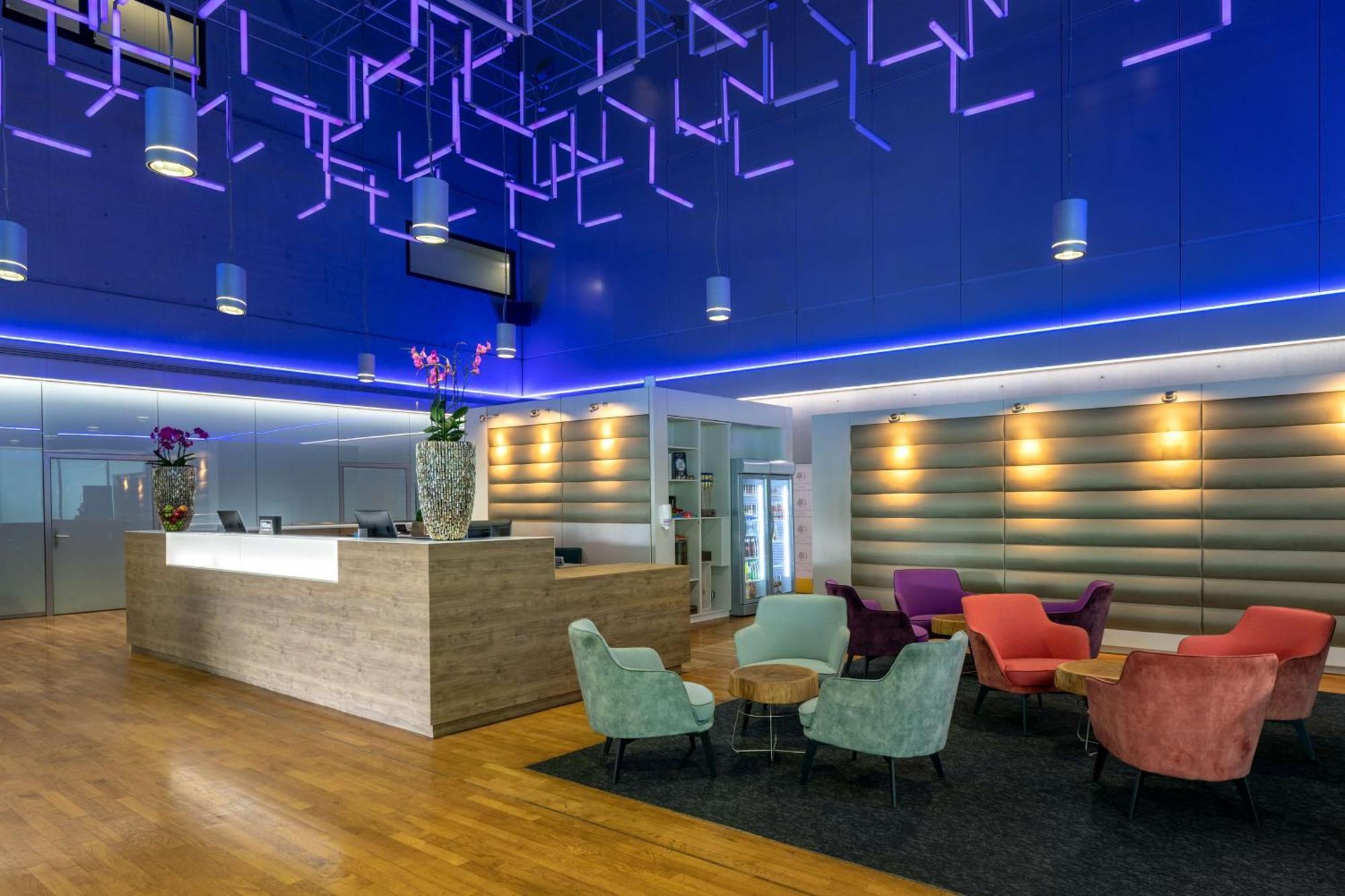 Doubletree By Hilton Frankfurt Niederrad Hotel Frankfurt am Main Ngoại thất bức ảnh
