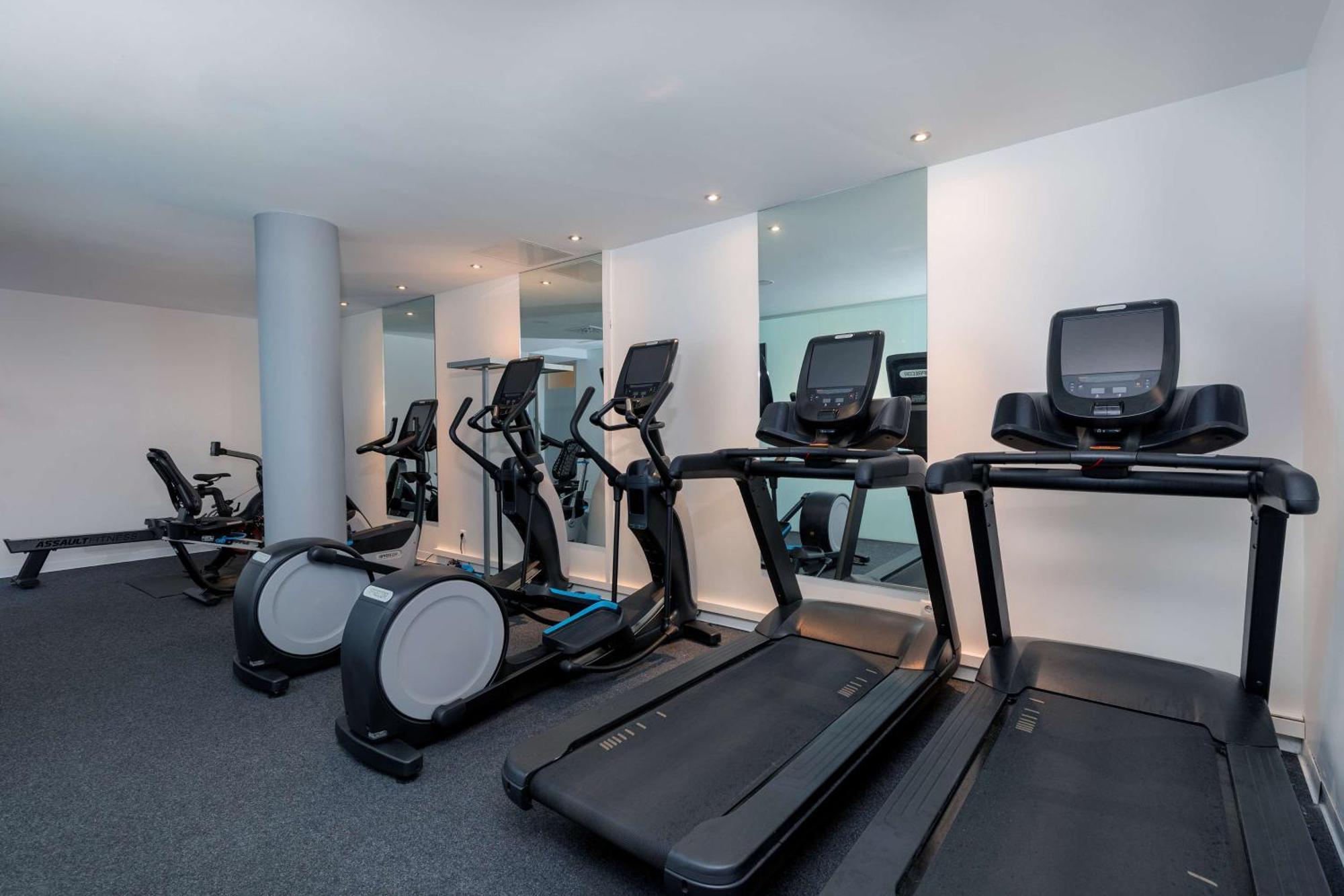 Doubletree By Hilton Frankfurt Niederrad Hotel Frankfurt am Main Ngoại thất bức ảnh